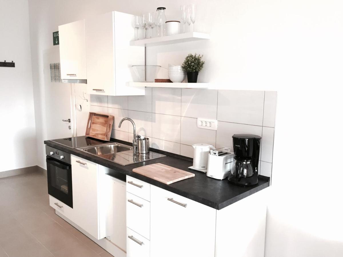 Apartmani Zivaljic Trogir Ngoại thất bức ảnh