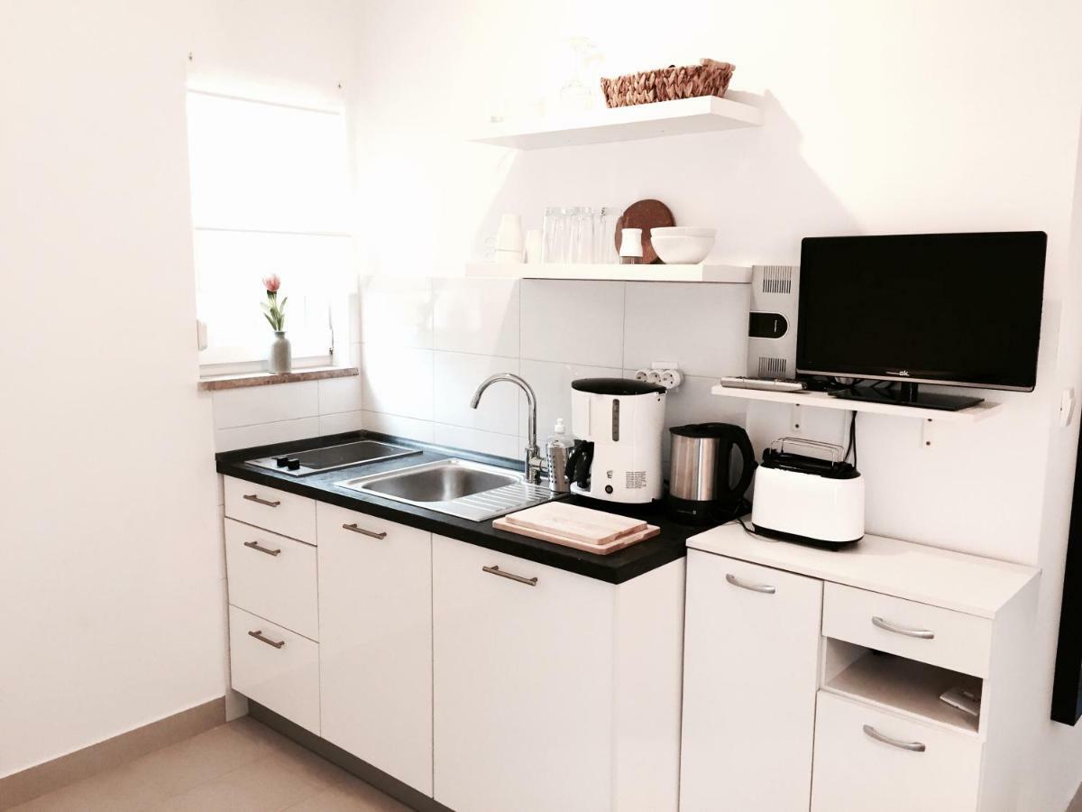 Apartmani Zivaljic Trogir Ngoại thất bức ảnh