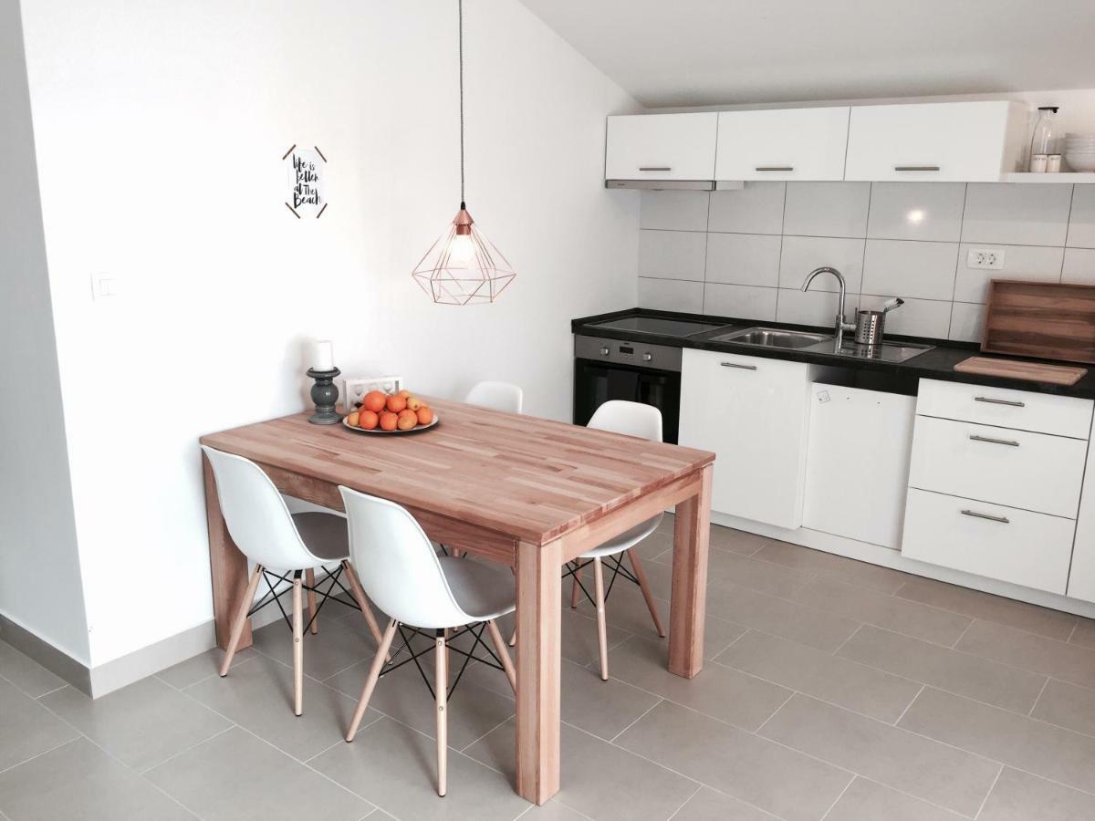 Apartmani Zivaljic Trogir Ngoại thất bức ảnh