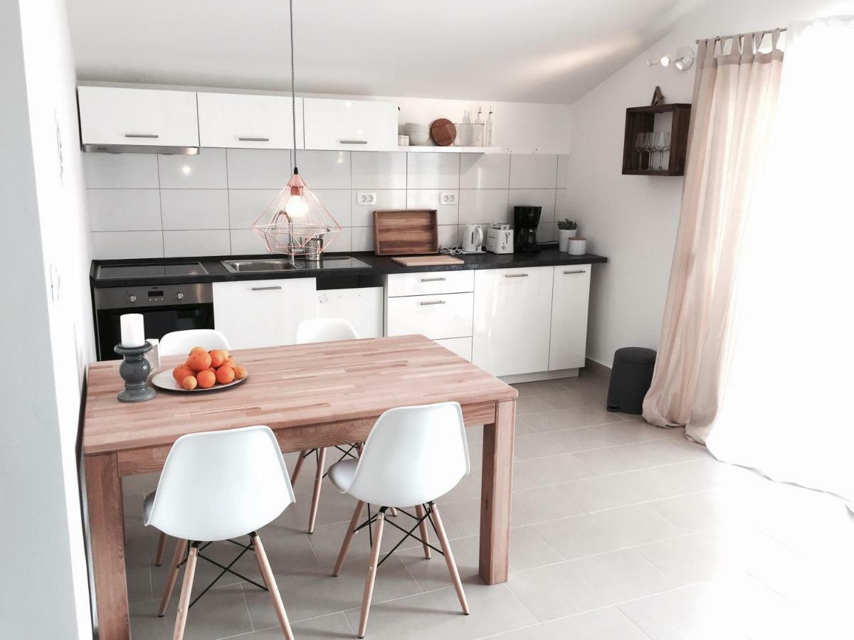 Apartmani Zivaljic Trogir Ngoại thất bức ảnh